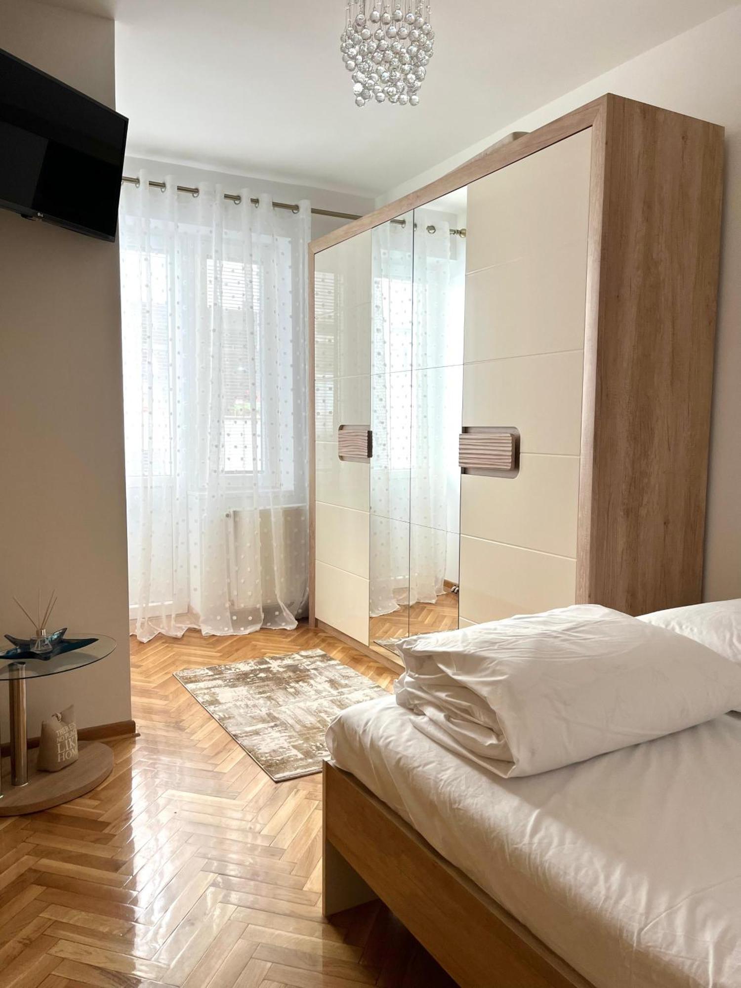 Lumo Apartman Ni Kültér fotó