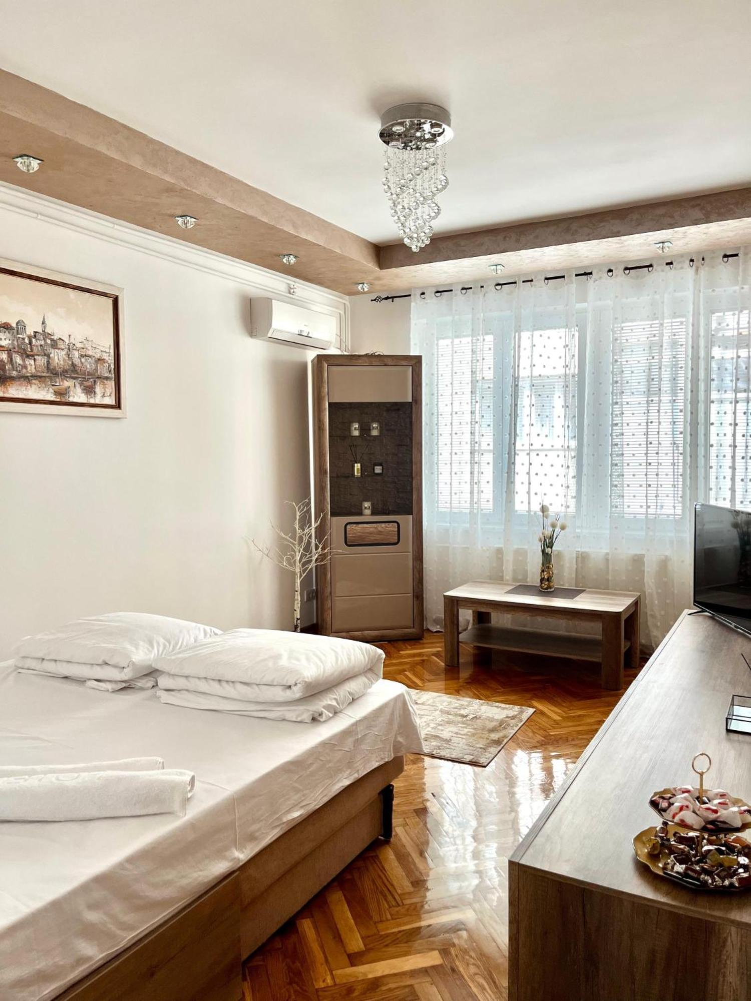 Lumo Apartman Ni Kültér fotó